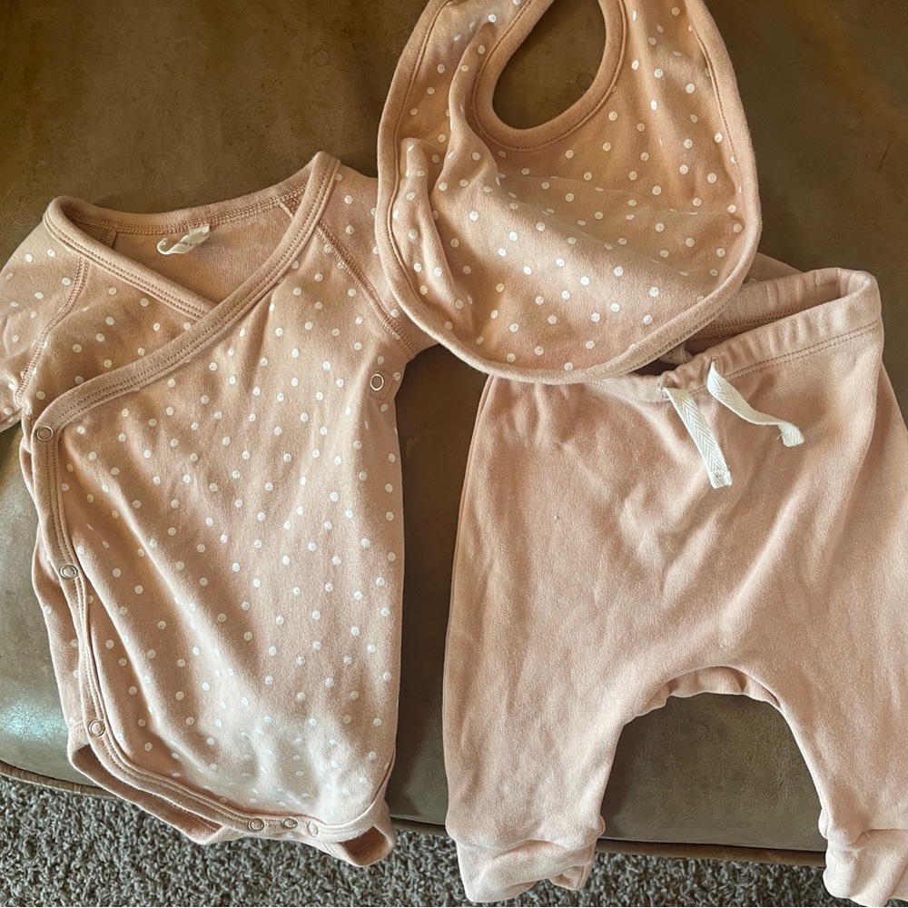 Quincy Mae 3 Piece Pink Polka Dot Set 3-6